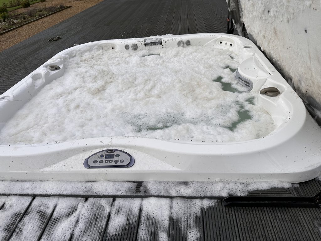 Hot Tub Servicing In Nottinghamshire, Derbyshire and Leicestershire The Ultimate Guide Hot Tub Servicing In Nottinghamshire, Derbyshire and Leicestershire The Ultimate Guide